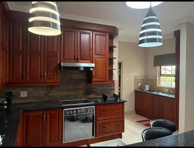 3 BEDROOM HOUSE FOR SALE IN WATERKLOOF RIDGE